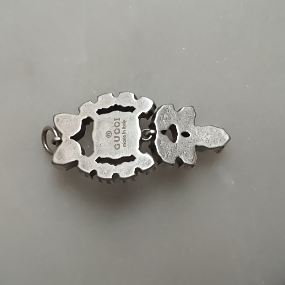 Authentic Gucci Pendant - Picture 2 of 4